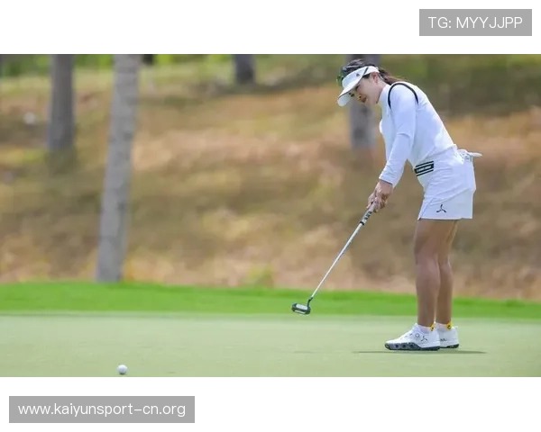 高尔夫公开赛突发赛况引热议 焦点人物赛后点评成全场关注